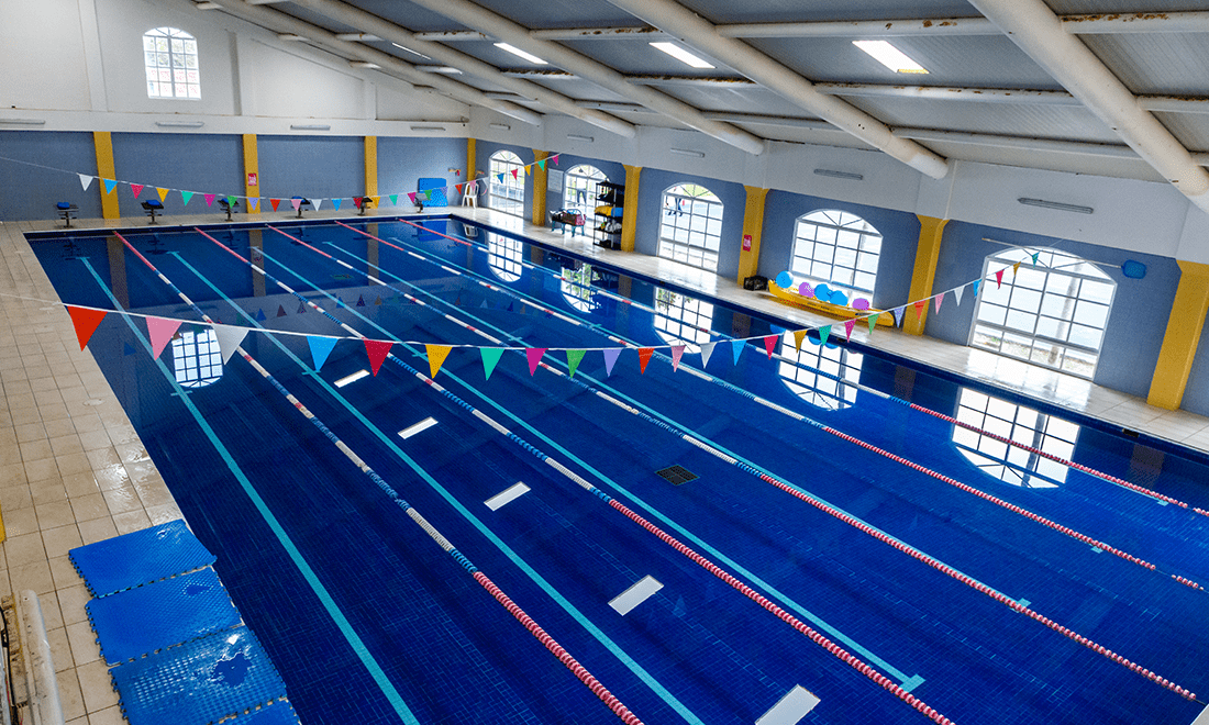 ¿Dónde puedes practicar natación?