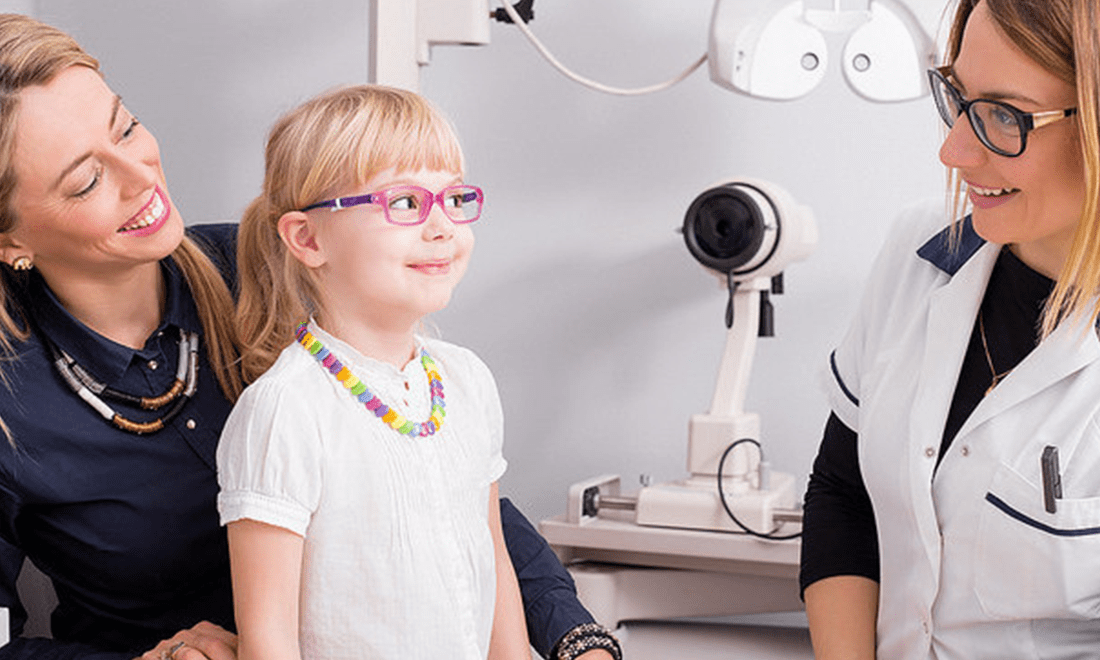 ¿Tus hijos necesitan lentes?