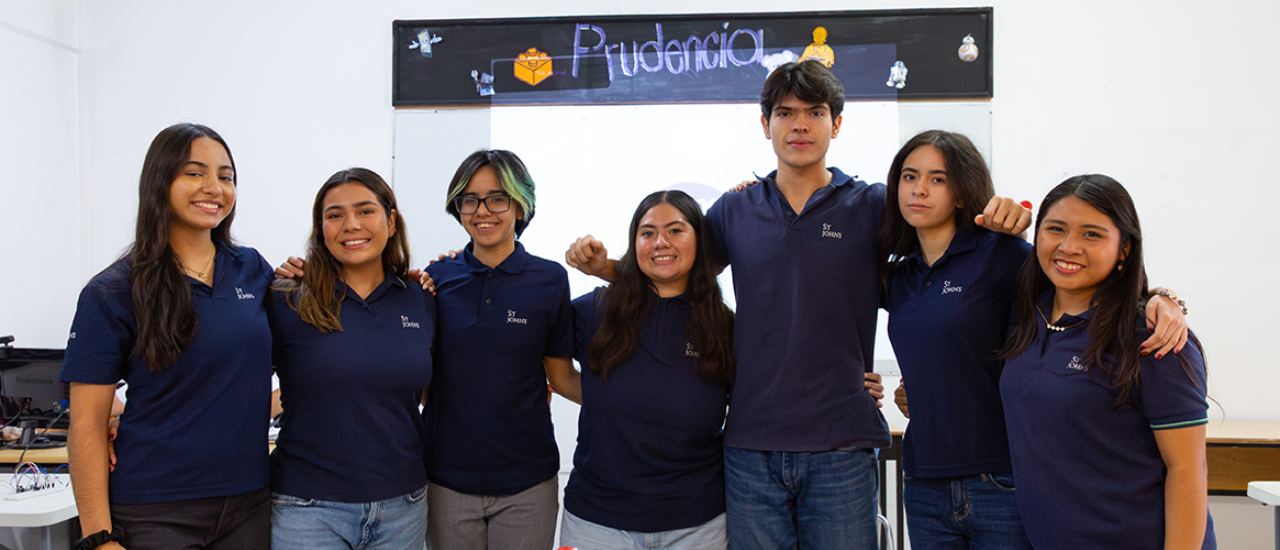 grupo de alumnos de preparatoria
